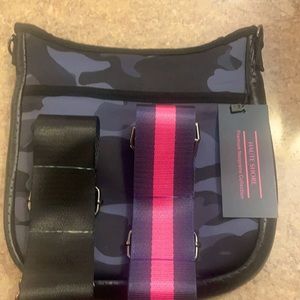 Haute Shore crossbody Jeri new